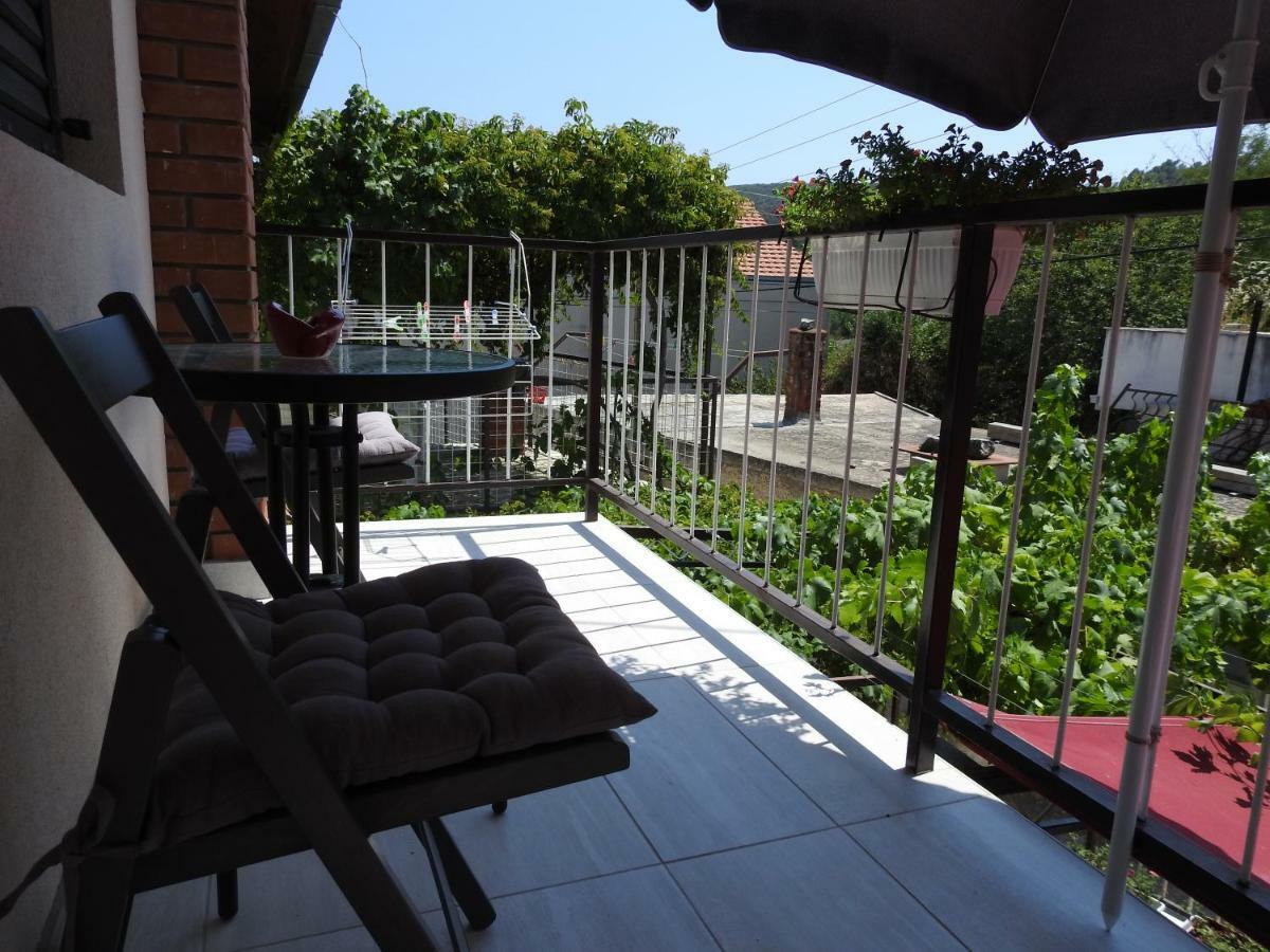 Apartment Antonela Slatine Exterior foto